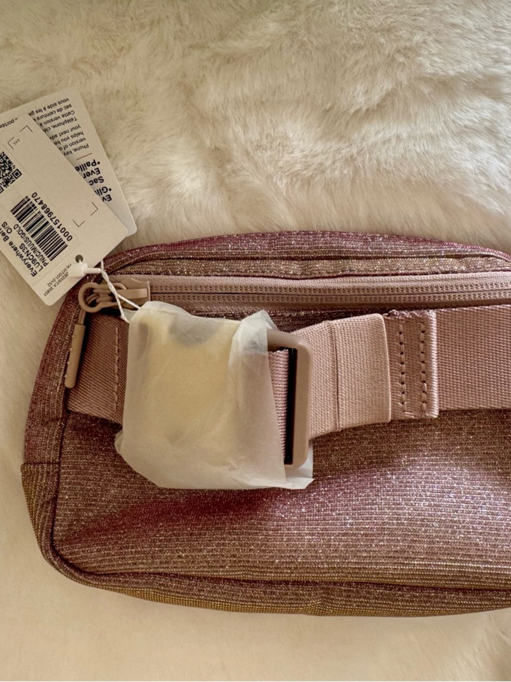 lululemon athletica Shimmery Rose Pink Crossbody Belt Bag - Picture 2 of 4